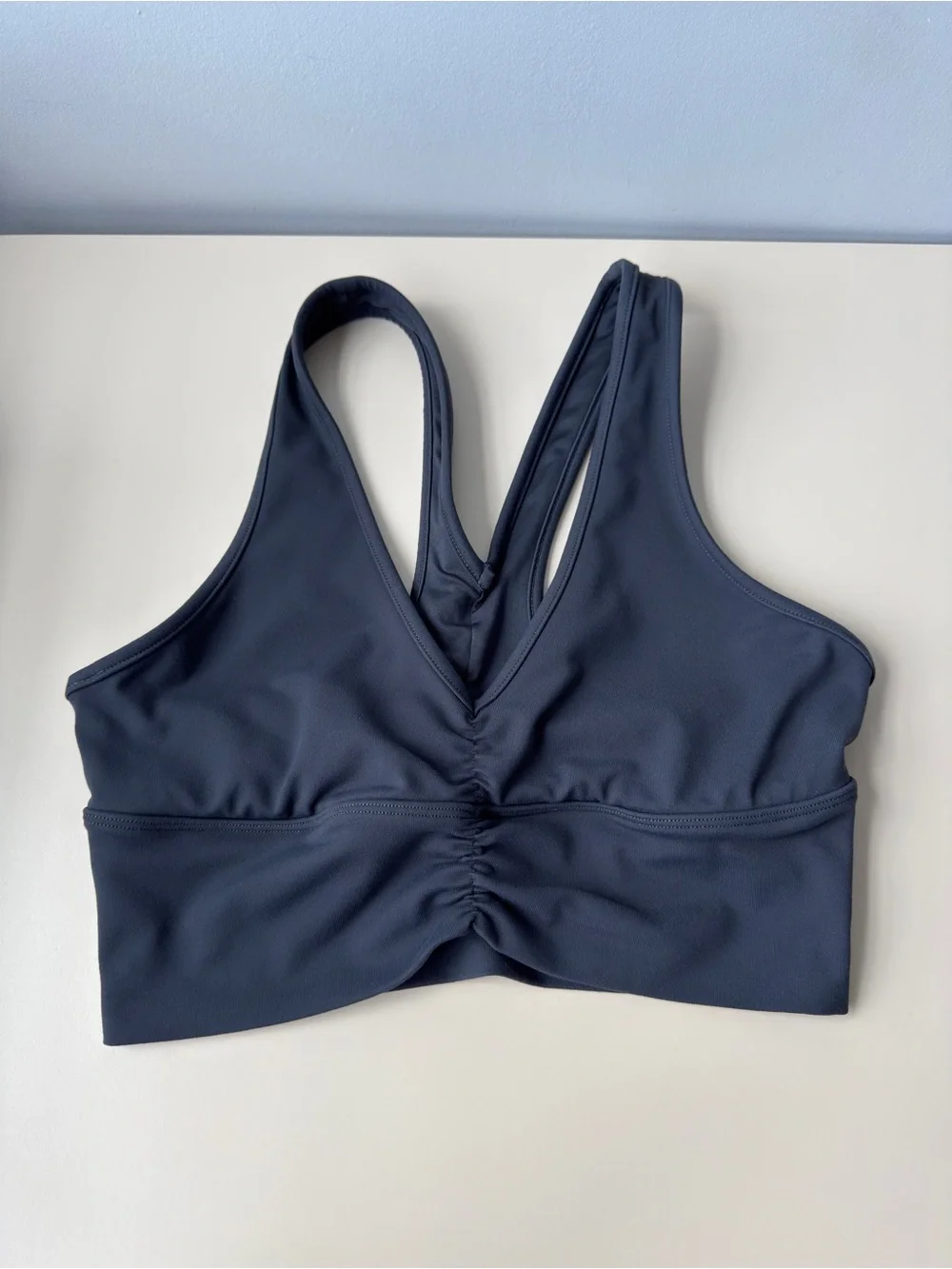Alo Yoga Charcoal Gray Wild Thing Ruched V-Neck Crop Sports Bra Size S